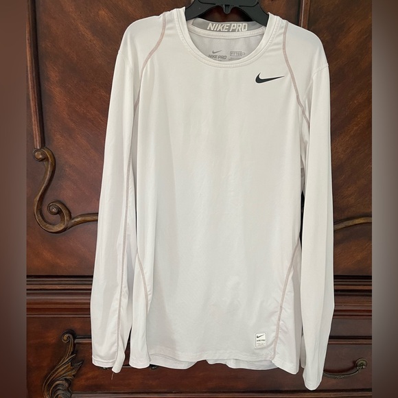 Nike Pro Fitted Dri-Fit Small - Picture 1 of 9